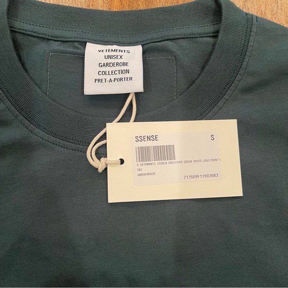 Vetements Oversized Logo Tee - Picture 5 of 5